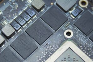 Kursy programowania dla dzieci: Jak rozwijać umiejętności technologiczne od najmłodszych lat