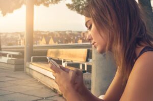 Kursy online z zakresu edukacji zdrowotnej dla kobiet: Wsparcie dla zdrowia i dobrostanu kobiet